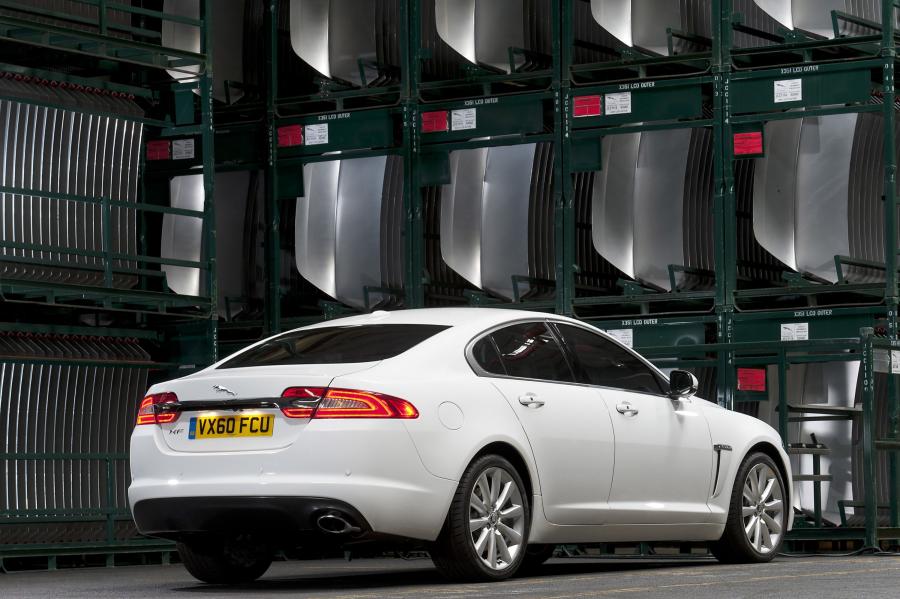  Jaguar XF 2011 года  (фото 77 из 79)